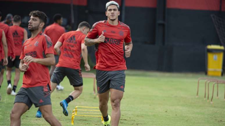 O atacante Pedro durante a atividade no Ninho do Urubu, nesta quarta (Foto: Alexandre Vidal / Flamengo)