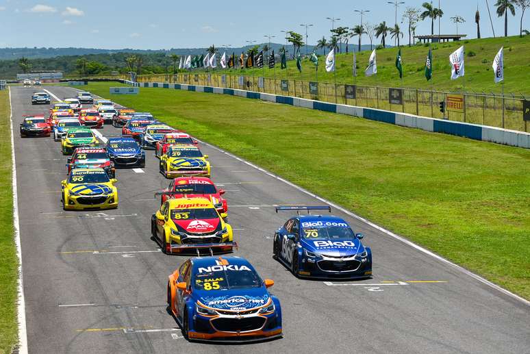Temporada estava marcada para come&ccedil;ar em Londrina, mas fica mesmo na capital goiana 