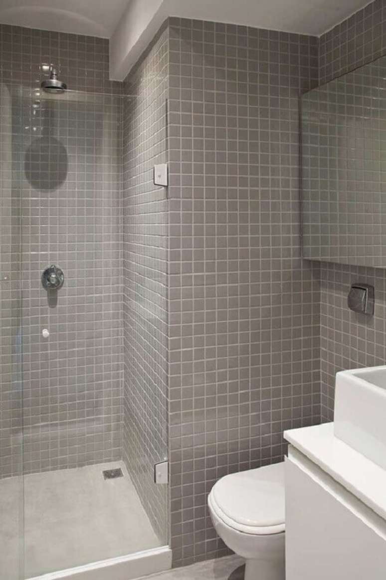 29. Decora&ccedil;&atilde;o de banheiro com revestimento cinza &ndash; Foto: Casa de Valentina
