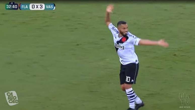 Deboche: Morato repete dancinha de Edmundo em vitória do Vasco sobre o Flamengo