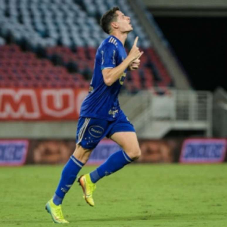 Matheus Barbosa fez o gol que classificou o Cruzeiro para a terceira fase da Copa do Brasil-(Gustavo Aleixo/Cruzeiro)