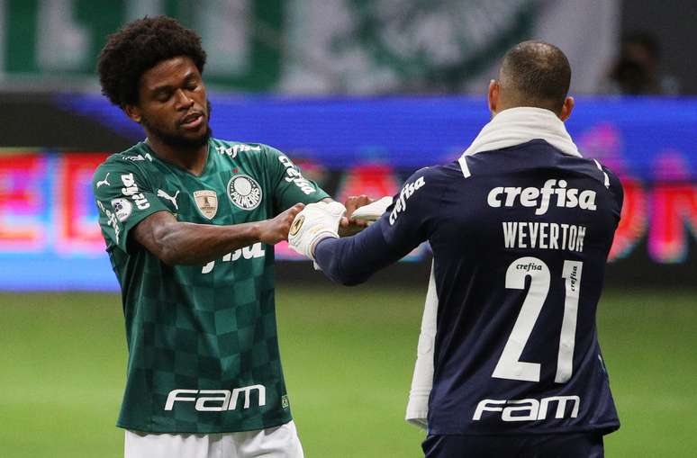 Palmeiras toma virada do Defensa y Justicia nos acréscimos e perde Recopa nos pênaltis