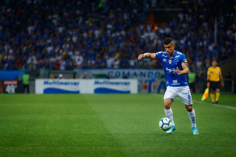 Egídio está no Fluminense, mas buscou a Justiça para cobrar o Cruzeiro- (Foto: Vinnicius Silva/Cruzeiro)