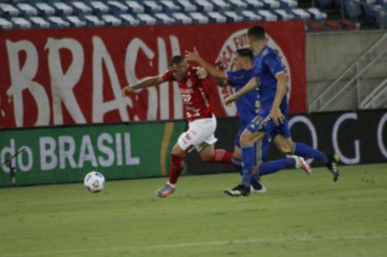 A Raposa pode ter um time diferente no confronto contra o Pouso Alegre-(Canidé Pereira - América/FC)