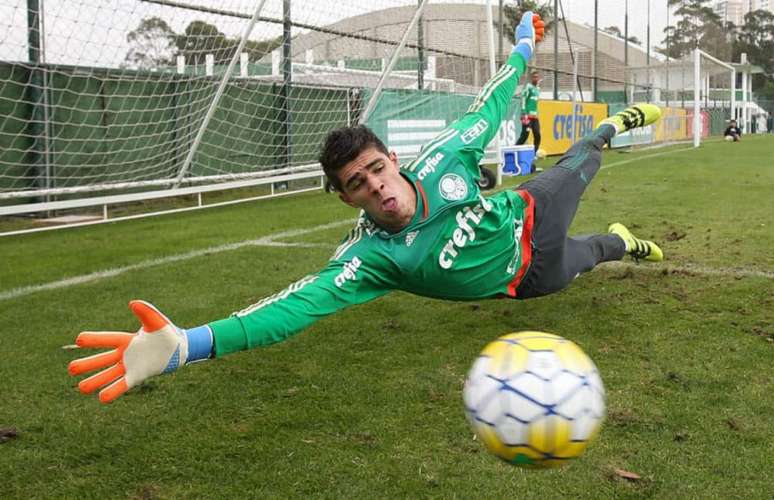 Vinícius se formou em 2013 na Academia de Futebol (Foto: Cesar Greco/Palmeiras)