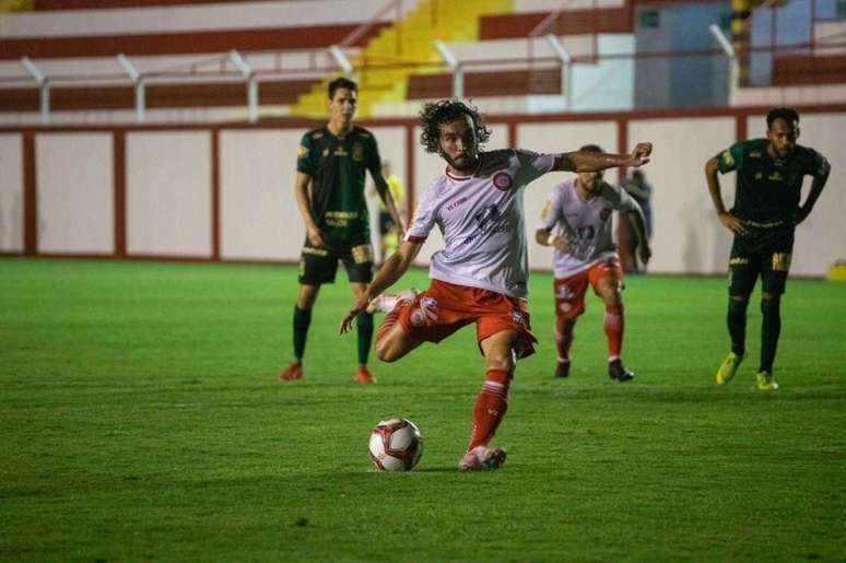 Keké tem cinco gols marcados na competição (Foto: Divulgação / Tombense)