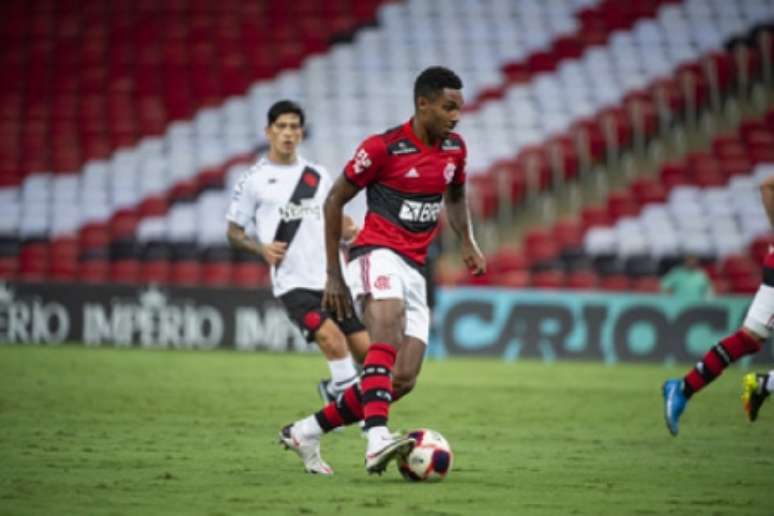 Apesar da derrota do Flamengo, Vitinho deixou a sua marca no Maracanã (Foto: Marcelo Cortes/Flamengo)