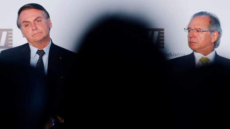 O ministro da Economia, Paulo Guedes, j&aacute; disse v&aacute;rias vezes que a sa&iacute;da da crise econ&ocirc;mica passa pela vacina&ccedil;&atilde;o contra a covid-19