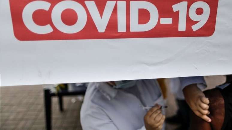 Pouco mais de 10% da população foi vacinada contra a covid-19 até agora