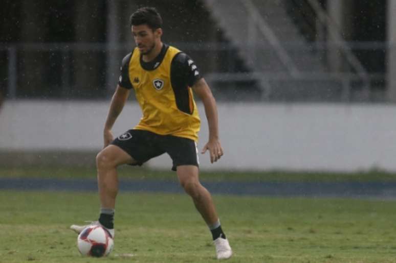 Marcinho foi contratado junto ao Cuiabá. (Foto: Vítor Silva/Botafogo)