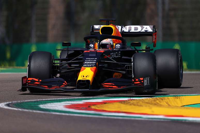 Max Verstappen provou que a Red Bull segue forte e na briga em Ímola 