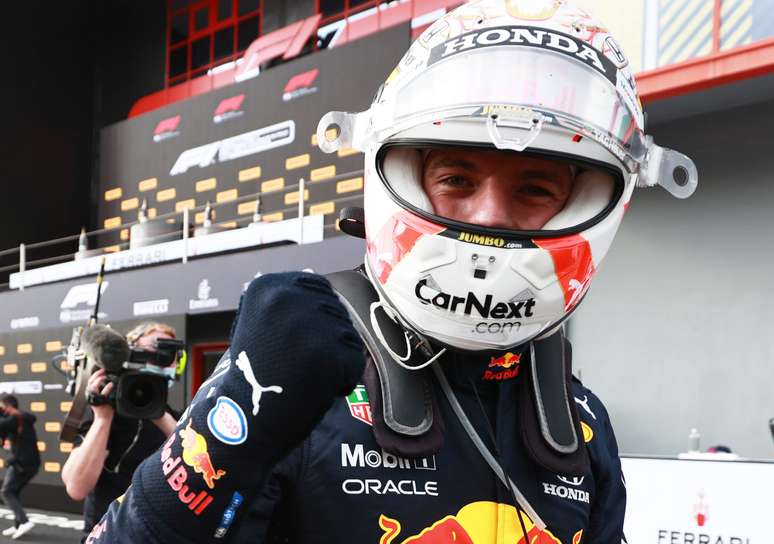 Max Verstappen vibra com a vitória no GP da Emília-Romanha 