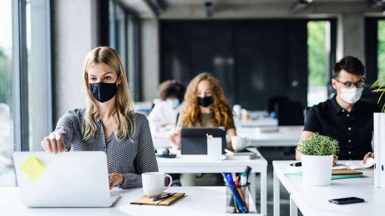 Para alguns especialistas, o trabalho remoto é uma grande oportunidade de atrair talentos