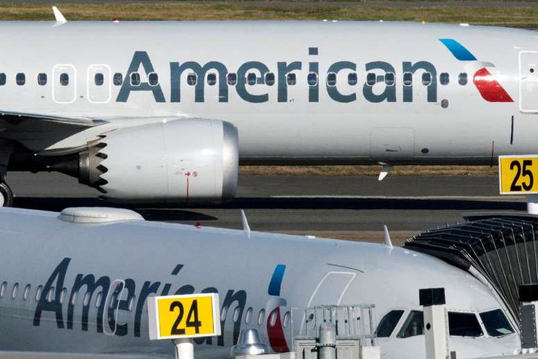Jatos operados pela American Airlines no aeroporto LaGuardia, em Nova York. 29/12/2020.  REUTERS/Eduardo Munoz