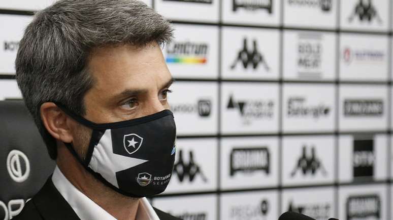 Eduardo Freeland vê o período de treinos como relevante para a equipe (Vitor Silva/Botafogo)