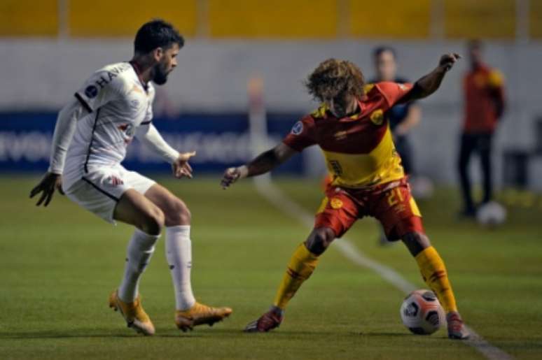 Equipes fizeram uma forte marcação durante o confronto (Foto: Divulgação/Conmebol Sul-Americana)