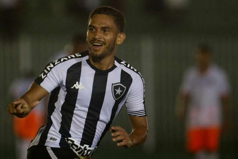 Marco Antônio teve assistências nos jogos contra o Nova Iguaçu e contra o Volta Redonda (Foto: Vítor Silva/Botafogo)