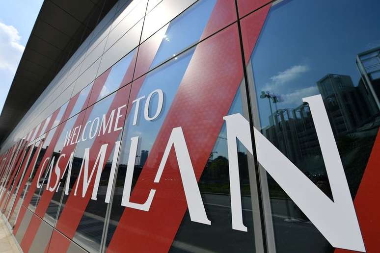 Sede do AC Milan, Milão, Itália 19/04/2021. REUTERS/Daniele Mascolo