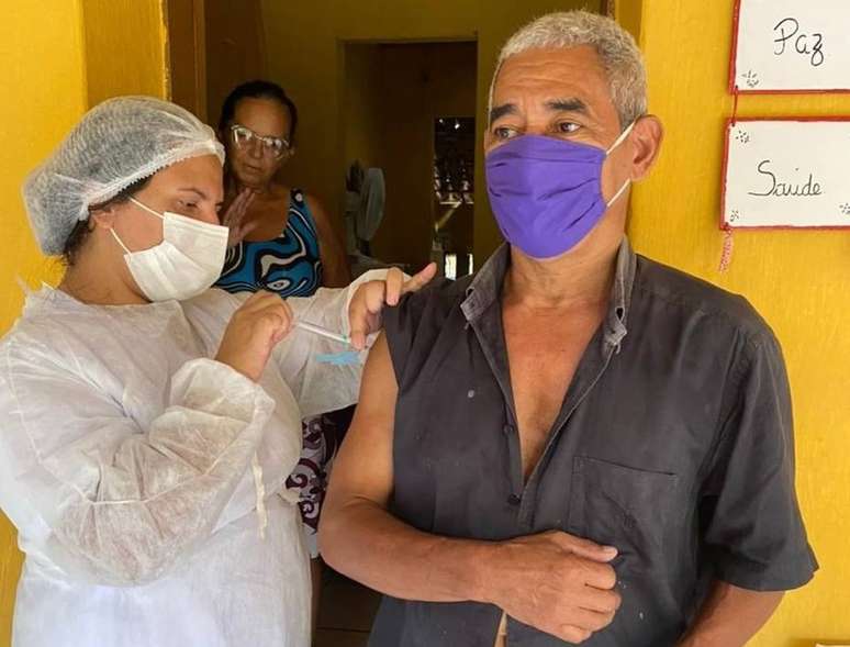 Vacinação em Maranguape com o apoio do Movimento Unidos Pela Vacina