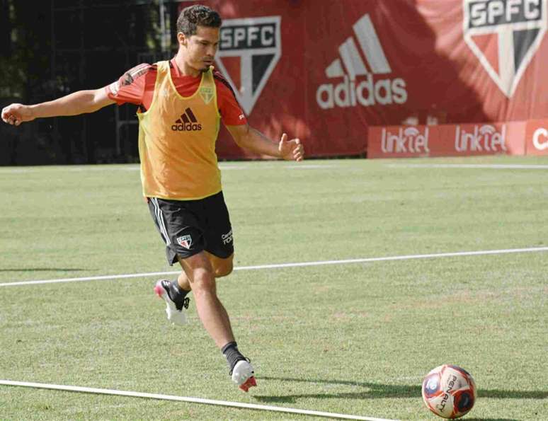 Hernanes está próximo de retornar após lesão (Foto: Fellipe Lucena/São Paulo FC)