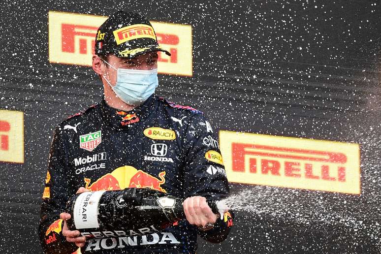 Max Verstappen quer se tornar campeão pela Red Bull 