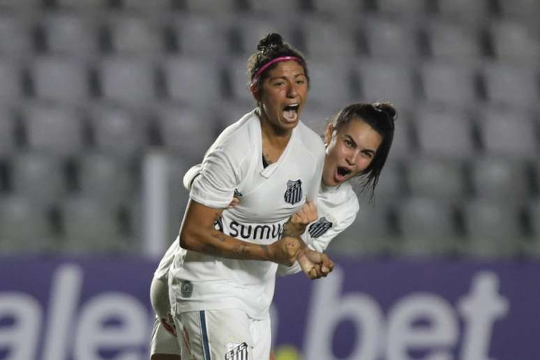 Cristiane, ex-São Paulo, marcou o gol da virada no clássico (Foto: Pedro Ernesto Guerra Azevedo/Santos FC)