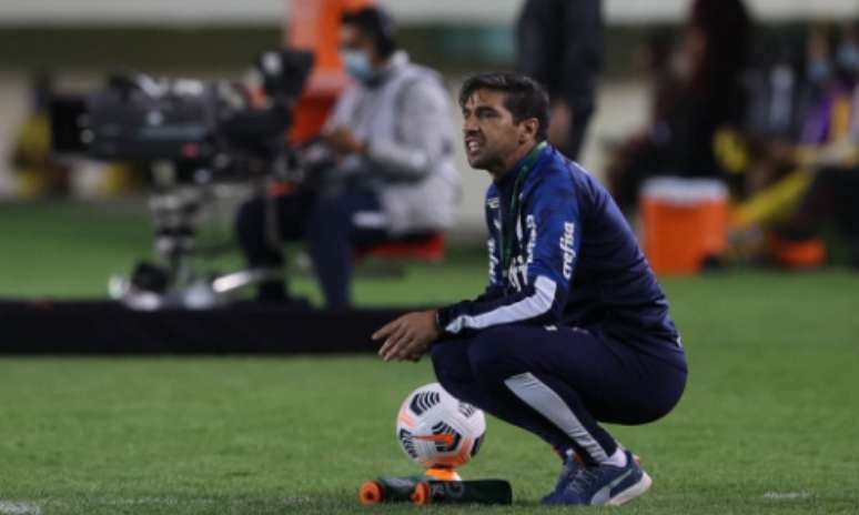 Abel Ferreira durante partida contra o Universitário-PER pela Libertadores 2021 (Foto: Cesar Greco/Palmeiras)