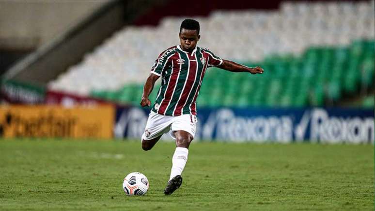 Cazares entrou na segunda etapa e foi essencial para o empate diante do River(Foto: Lucas Merçon/Fluminense)