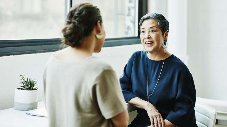 A técnica de imitação linguística pode ser útil tanto em ambientes profissionais quanto na vida pessoal