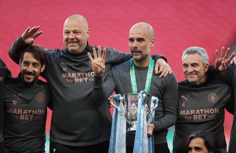 Guardiola elogia desempenho do City e celebra torcida: "Foi bom ouvir eles"