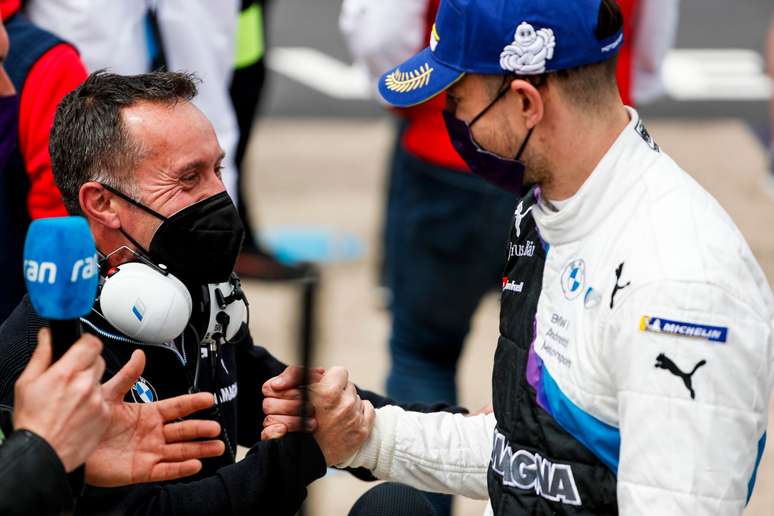 Jake Dennis venceu em uma corrida agrad&aacute;vel da F&oacute;rmula E 