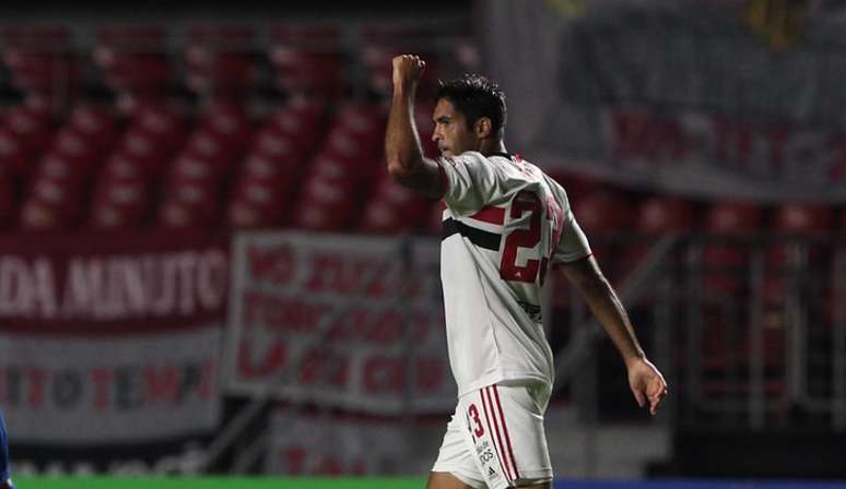 Eder é dúvida para o confronto contra o Rentistas (Foto: Rubens Chiri/ saopaulofc.net)