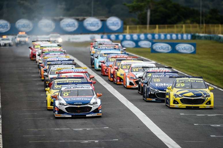O grid da Stock Car em Goiânia, etapa cheia de problemas 
