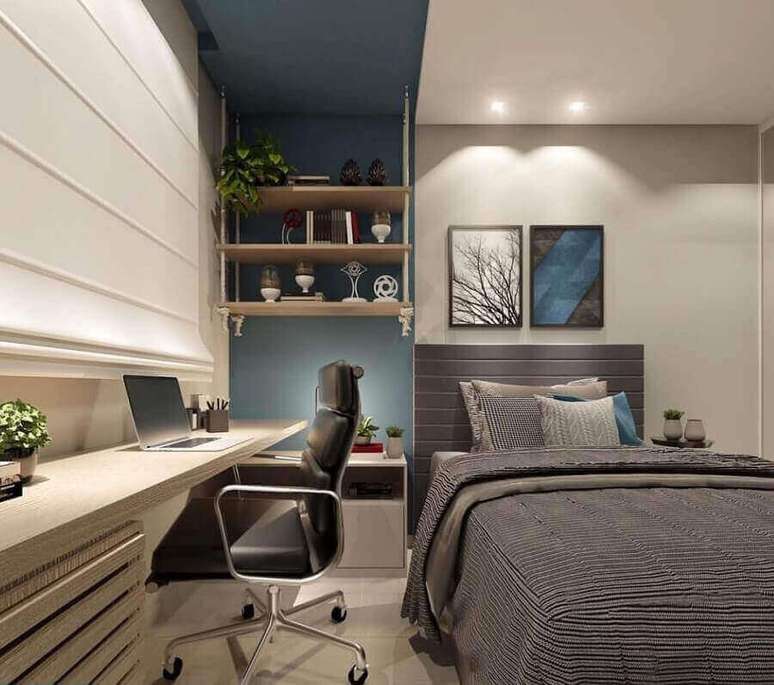 49. Cadeira de estudo confortável para decoração de quarto moderno planejado com bancada de estudo – Foto: Eduardo Muzzi