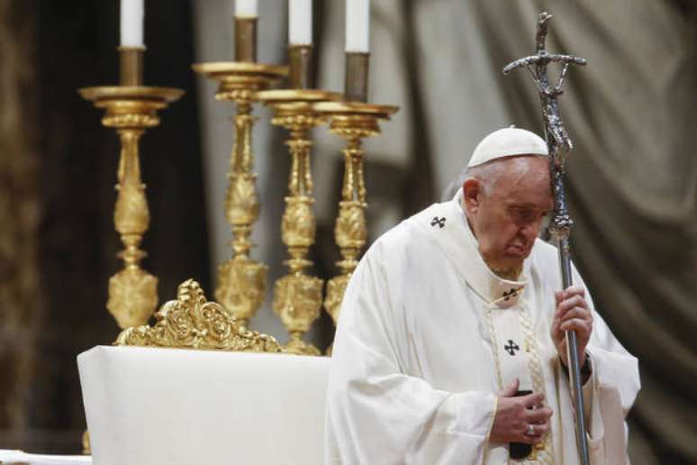 Papa Francisco convidou todos os fiéis para rezarem o rosário para o fim da pandemia