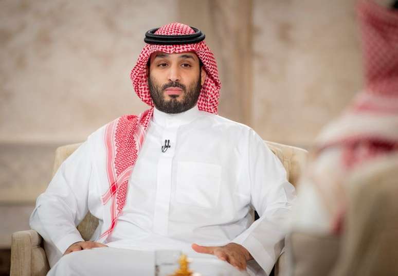 Pr&iacute;ncipe herdeiro saudita Mohammed bin Salman durante pronunciamento em Riad
28/04/2021 Bandar Algaloud/Cortesia da Corte Real Saudita/Divulga&ccedil;&atilde;o via REUTERS