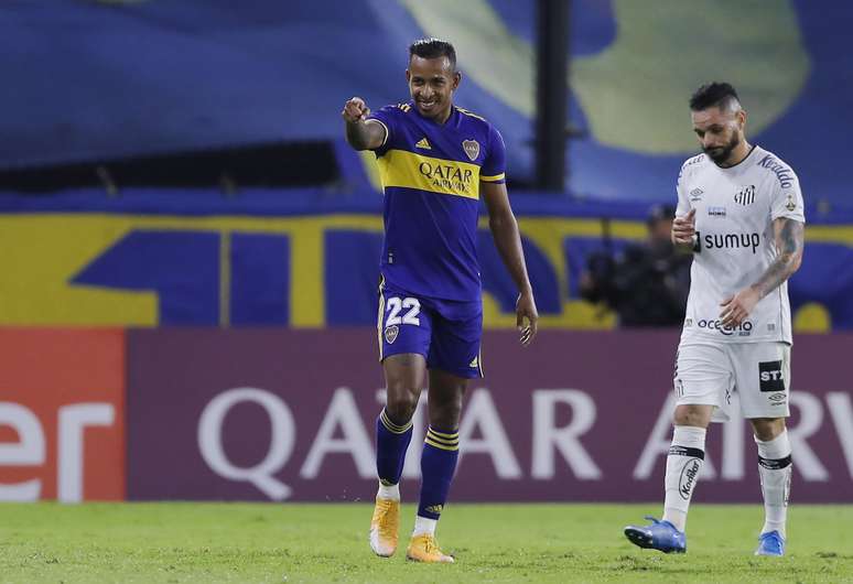 Santos começa bem, mas falha e perde para o Boca Juniors