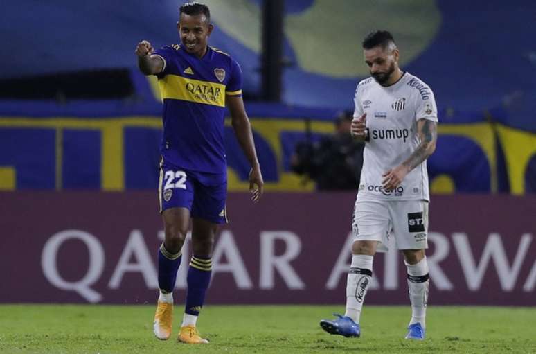 Santos perdeu por 2 a 0 para o Boca Juniors nesta terça-feira (Foto: Juan Ignacio RONCORONI / POOL / AFP)