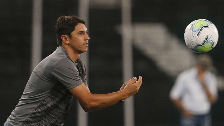 Lúcio Flávio é auxiliar permanente do Botafogo (Foto: Vítor Silva/Botafogo)