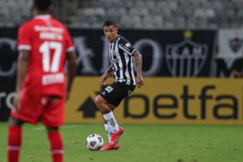 Arana comentou que em alguns momentos da Libertadores, o time terá de "saber sofrer"-(Pedro Souza/Atlético-MG)