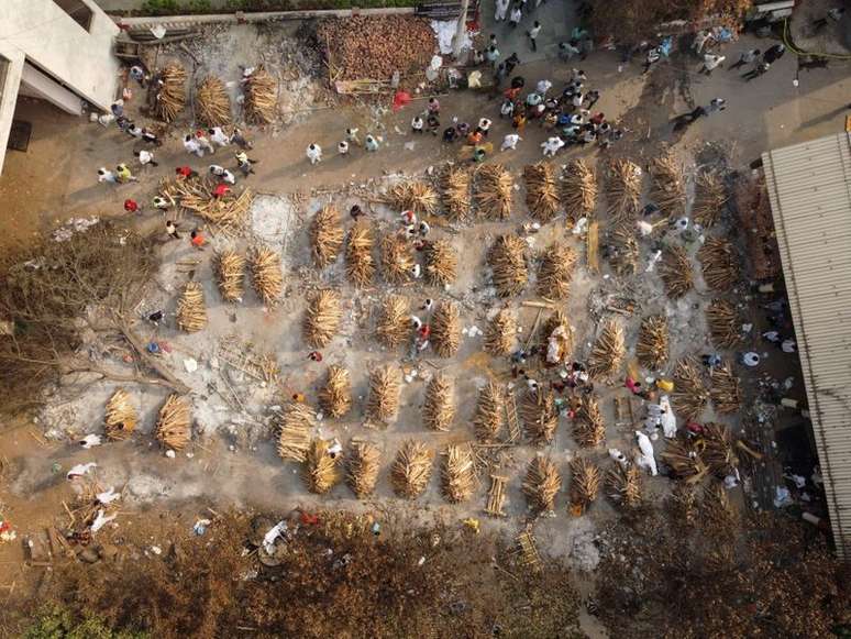 Cremações de vítimas de Covid em Nova Délhi
28/4/2021
REUTERS/Danish Siddiqui