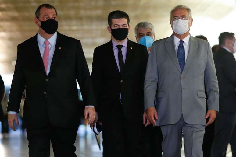 Senadores Omar Aziz, Randolfe Rodrigues e Renan Calheiros, presidente, vice e relator da CPI da Covid, no Senado
27/04/2021 REUTERS/Adriano Machado