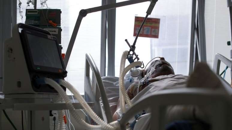 'Nenhuma outra doen&ccedil;a tinha esse agravante de muitas pessoas da mesma fam&iacute;lia morrendo juntas. Os casos s&atilde;o impactantes', diz m&eacute;dica