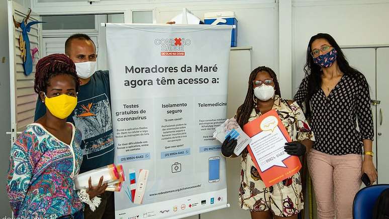 Projeto criado por moradores, Fiocruz e ONGs tem plano de isolamento 'sob medida' para moradores da favela da Maré, testagem em massa para covid e atendimento médico por telefone