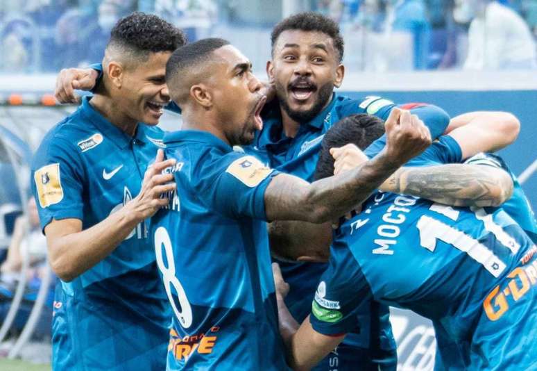 Zenit conquista bicampeonato russo com quatro rodadas de