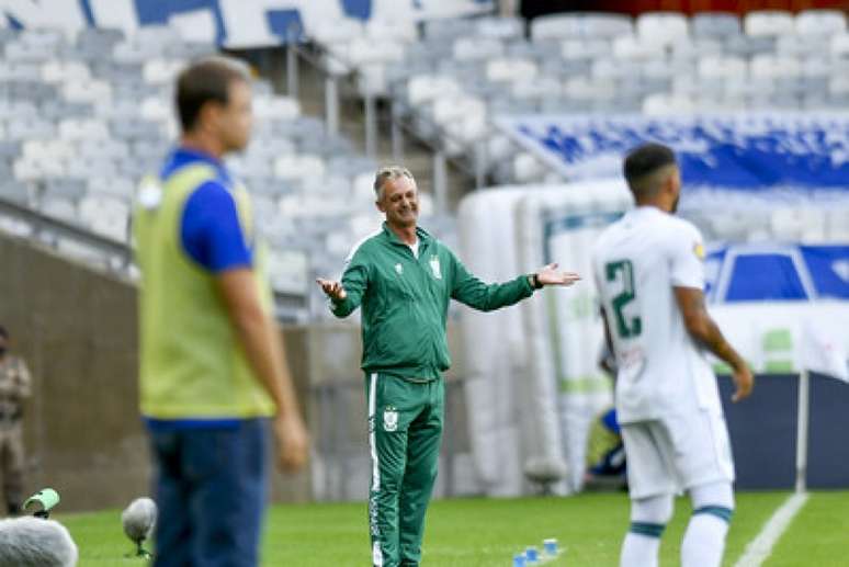 Lisca não entrou em campo, mas mexeu bem na sua equipe e ainda conseguiu desestabilizar o Cruzeiro-(Mourão Panda/Cruzeiro)