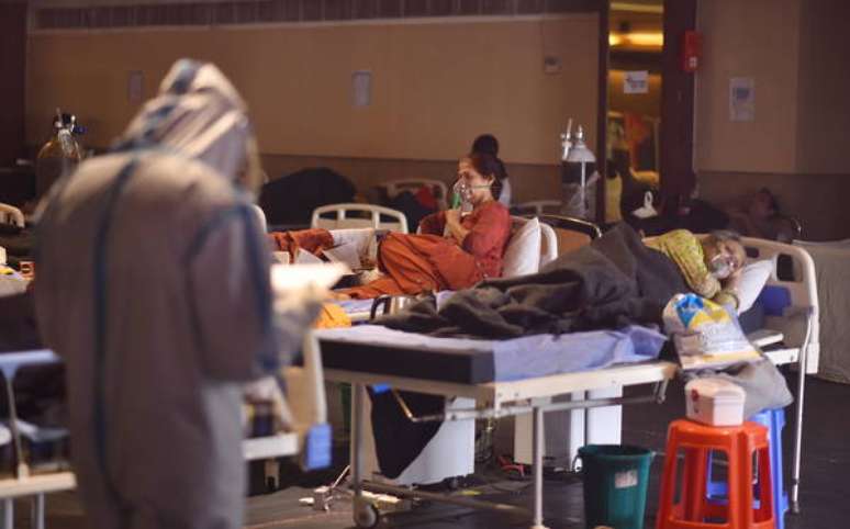 País vive pior momento da pandemia e enfrenta colapsos