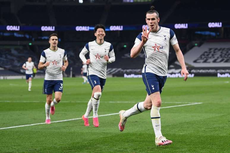 Inglês: Tottenham goleia e entra na zona de classificação da