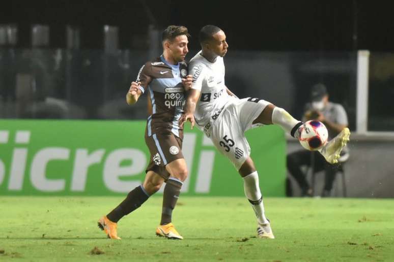 Wellington Tim voltou a treinar com a equipe Sub-23 do Santos (FOTO: Ivan Storti/Santos FC)