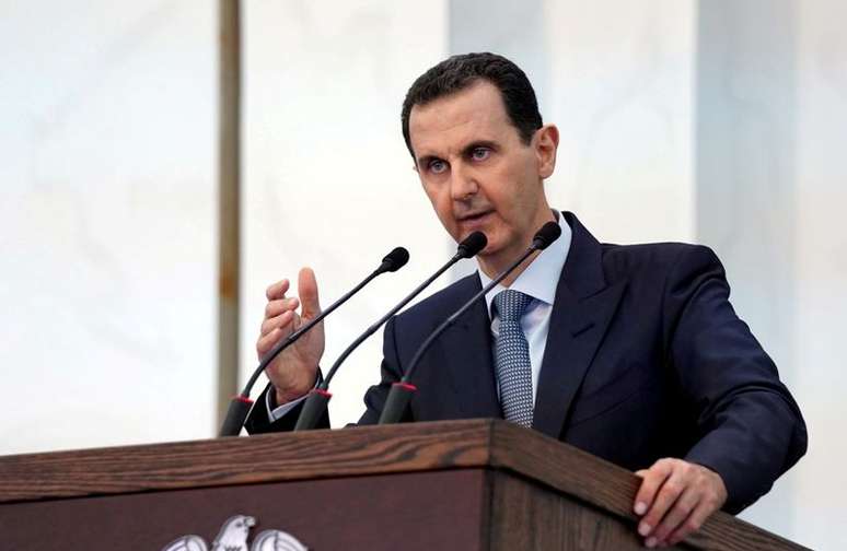 Assad em discurso a novos membros do Parlamento sírio em Damasco
 12/8/2020 SANA/Handout via REUTERS 